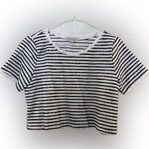 Green envelopes, distressed T-shirt, size small